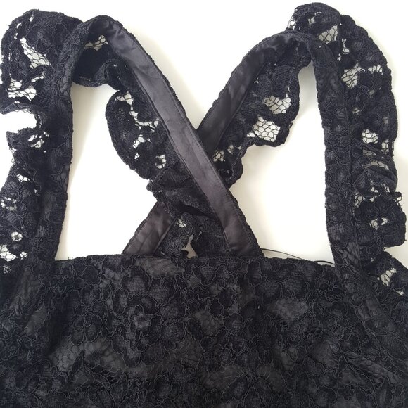 LIKELY ! LACE HARA DRESS ( 4 ) - Picture 5 of 16